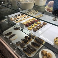 Foto tomada en Masseria Caffe&amp;#39; &amp;amp; Bakery  por Shehzeen A. el 9/18/2017