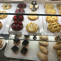 Das Foto wurde bei Masseria Caffe&amp;#39; &amp;amp; Bakery von Shehzeen A. am 9/18/2017 aufgenommen
