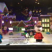 Photo taken at Macy&amp;#39;s Peanuts Holiday Windows by Ana @AnalieNYC on 12/30/2015