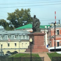 Photo taken at Памятник Минину и Пожарскому by Alyona on 9/5/2020