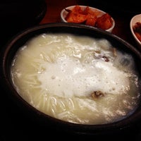 Photo taken at O Jang Dong Korean Restaurant by Stries C. on 12/16/2012
