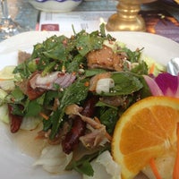 Foto diambil di Siam Taste Thai Cuisine oleh Jody pada 4/23/2013