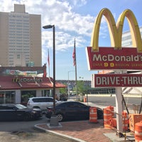 Photo taken at McDonald&amp;#39;s by Alex R. on 6/14/2017