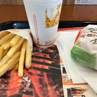 Photo taken at Burger King by くらしき い. on 8/14/2022
