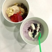 9/2/2018 tarihinde Roger R.ziyaretçi tarafından Yogurtini Self Serve'de çekilen fotoğraf