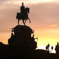 Foto tomada en Plaza de San Isaac  por Ksenia S. el 5/28/2013