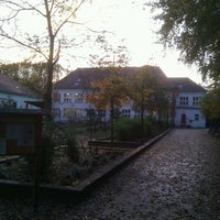 Photo taken at Grundschule im Grünen by tilmann g. on 10/25/2012