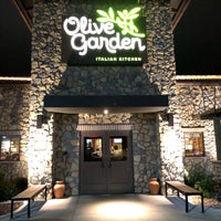 Photo taken at Olive Garden by Bob R. on 10/11/2018