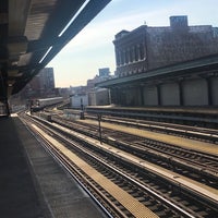 Photo taken at MTA Subway - Hewes St (J/M) by Adam R. on 4/4/2019