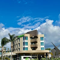 Снимок сделан в Holiday Inn San Diego - Bayside пользователем Aaron M. 4/6/2024