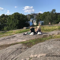 Photo taken at Keuruunpuiston kalliot (Vallilan kalliot) by Petri N. on 7/18/2019