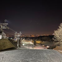 รูปภาพถ่ายที่ Hyland Ski and Snowboard Area โดย Keaton เมื่อ 12/19/2019