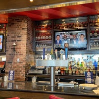 Photo taken at TGI Fridays by Andres B. on 5/31/2022