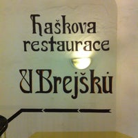 Photo taken at Haškova restaurace U Brejšků by turbofretka on 3/9/2013