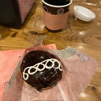 Photo taken at Stan’s Donuts by Badr A. on 1/30/2024