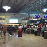 Photo taken at Taiwan Taoyuan International Airport (TPE) by satomi m. on 6/24/2016