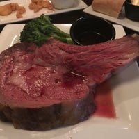 Photo taken at Frank&amp;#39;s Steak House by YK N. on 4/7/2017