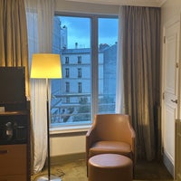 Das Foto wurde bei Hôtel Paris Marriott Champs-Élysées von YK N. am 2/10/2024 aufgenommen