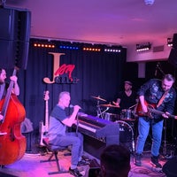 Das Foto wurde bei Jam Club / Джем Клуб Андрея Макаревича von Alexander O. am 3/11/2021 aufgenommen