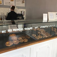 3/27/2017 tarihinde Alexander O.ziyaretçi tarafından The Scandinavian Bakery &amp;amp; Coffee House'de çekilen fotoğraf