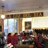 Foto scattata a La Luz Del Dia Restaurant da Martin S. il 1/15/2019