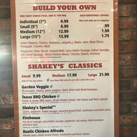 Photo taken at Shakey&amp;#39;s Pizza Parlor by Martin S. on 9/25/2017
