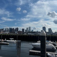 รูปภาพถ่ายที่ Pier6 Boston โดย David C. เมื่อ 7/15/2023
