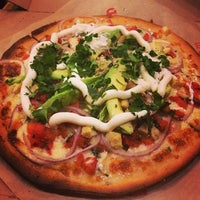 รูปภาพถ่ายที่ Z Pizza โดย Jarrett C. เมื่อ 12/14/2013