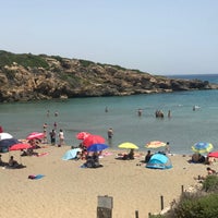 Photo taken at Spiaggia di Calamosche by Fluying ✅. on 6/10/2019