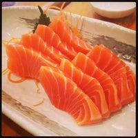 Foto diambil di Sushi-Ya oleh Marianne N. pada 1/23/2013