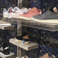 mostaza Humillar Sentirse mal adidas Originals Store (Fermé maintenant) - Magasin de sport à Barcelona
