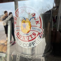 Photo taken at Round Rock Donuts by Andy R. on 3/2/2023