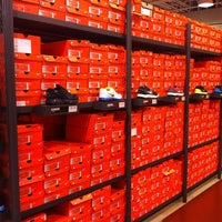 nike store gurnee mills mall
