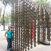 Photo taken at Tazas Reforma (exposición) by Hector N. on 11/25/2012