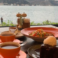 Foto tirada no(a) Taş Kahve Cafe &amp; Restaurant por EmEl . em 11/30/2022