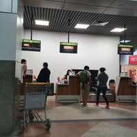 Photo taken at Check-in GOL by Fábia S. on 7/5/2019
