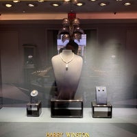 Photo taken at Harry Winston by Luis D. on 6/21/2021