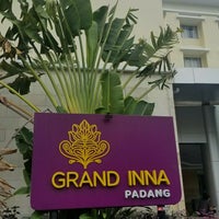 Photo taken at Grand Inna Muara Hotel by Isyana G. on 1/9/2021