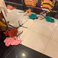 Photo taken at Forever 21 by 新 斗. on 10/18/2019