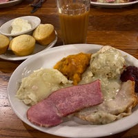 Photo taken at Cracker Barrel Old Country Store by Sham K. on 11/29/2019