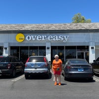 Photo taken at Over Easy by Sham K. on 5/24/2022