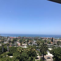 Photo taken at Hotel La Jolla, Curio Collection By Hilton by Celeste on 7/6/2018