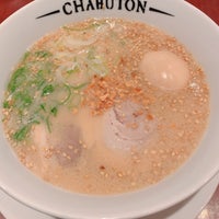 Photo taken at とんこつらぁ麺 CHABUTON by sincz on 1/16/2022