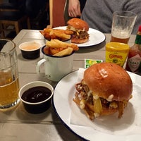 Photo taken at Drama Burger by Martynas G. on 2/4/2015