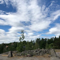 Photo taken at Meilahden pronssikautinen hauta by Igor S. on 6/9/2018