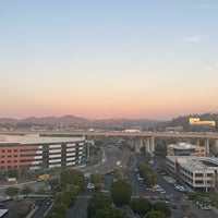 Foto scattata a San Diego Marriott Mission Valley da Justin C. il 1/26/2023