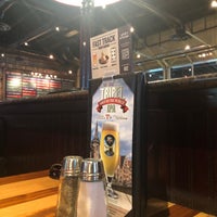 Photo taken at BJ&#39;s Restaurant &amp; Brewhouse by Justin C. on 8/11/2019