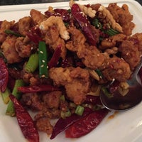 Das Foto wurde bei Joyce Chinese Cuisine von Fortune C. am 4/25/2015 aufgenommen