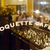 10/12/2017 tarihinde Brent K.ziyaretçi tarafından Coquette Cafe'de çekilen fotoğraf