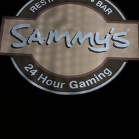 Foto tomada en Sammy&amp;#39;s Restaurant &amp;amp; Bar  por Rob B. el 2/15/2018